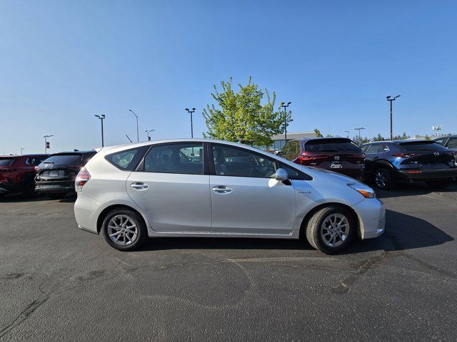 2016 Toyota Prius v Four