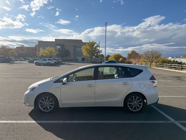 2016 Toyota Prius v Four