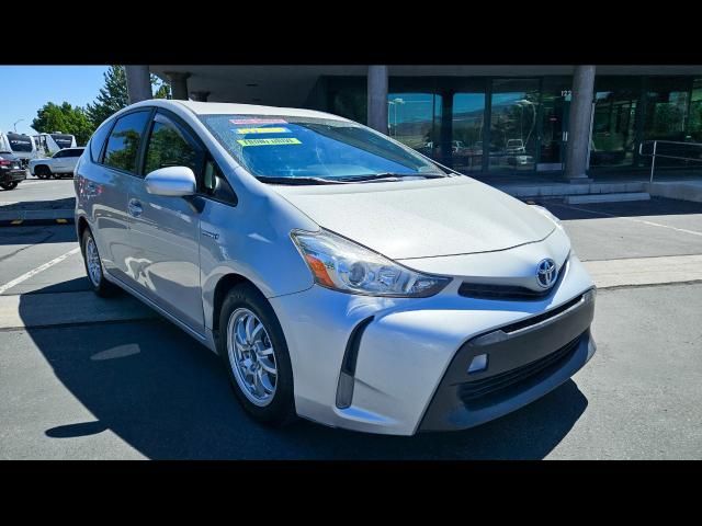 2016 Toyota Prius v Three