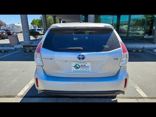 2016 Toyota Prius v Three