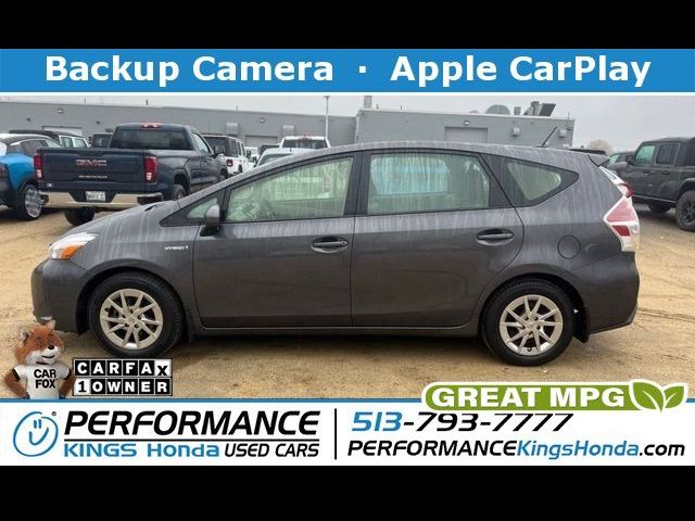 2016 Toyota Prius v Two