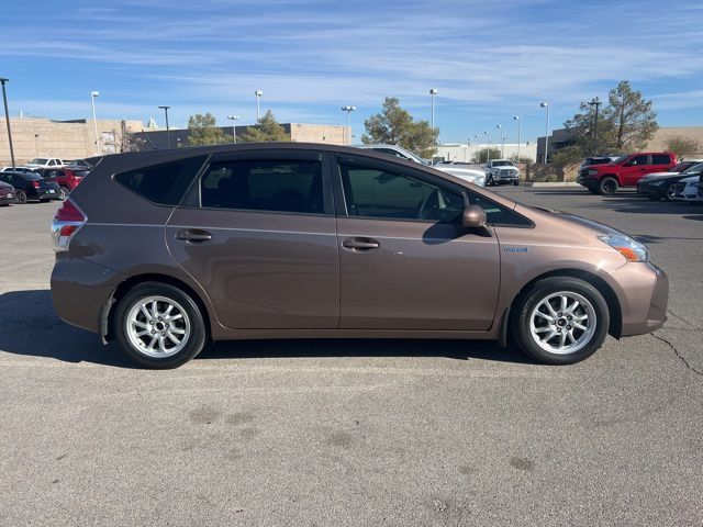 2016 Toyota Prius v Two