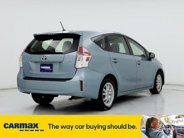 2016 Toyota Prius v Two