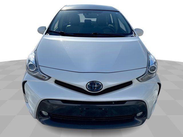 2016 Toyota Prius v Five