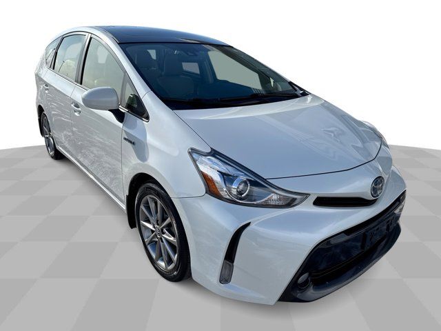 2016 Toyota Prius v Five