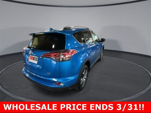 2016 Toyota RAV4 LE