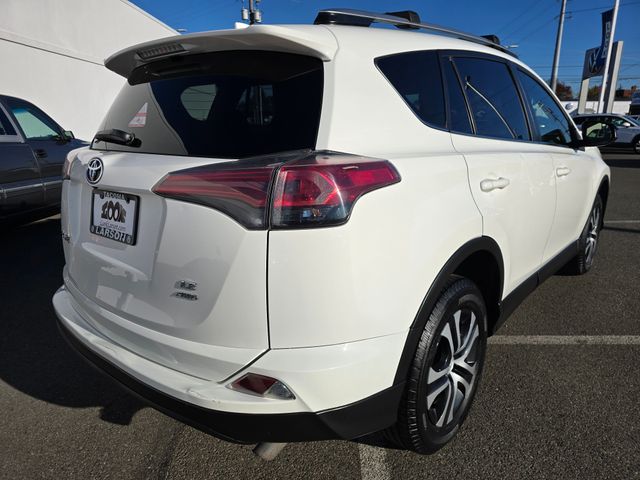 2016 Toyota RAV4 LE