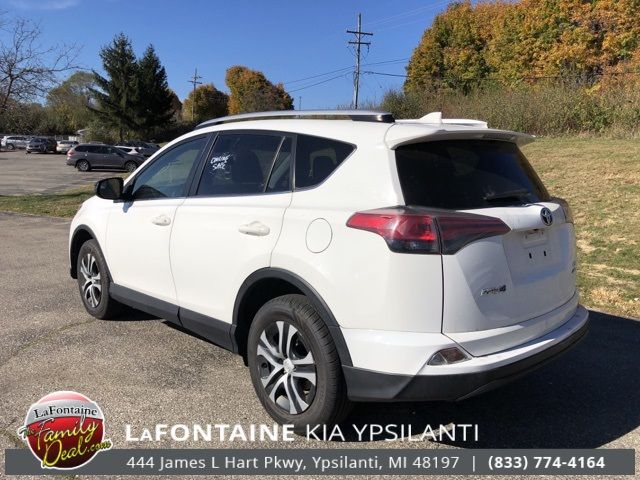 2016 Toyota RAV4 LE