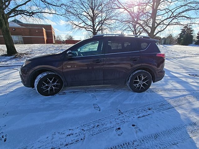 2016 Toyota RAV4 SE