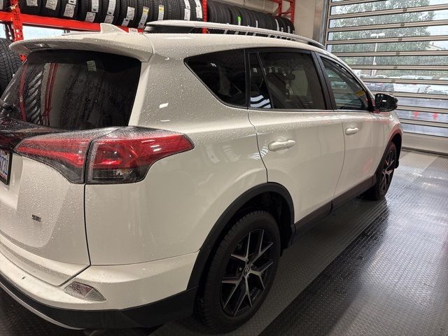 2016 Toyota RAV4 SE