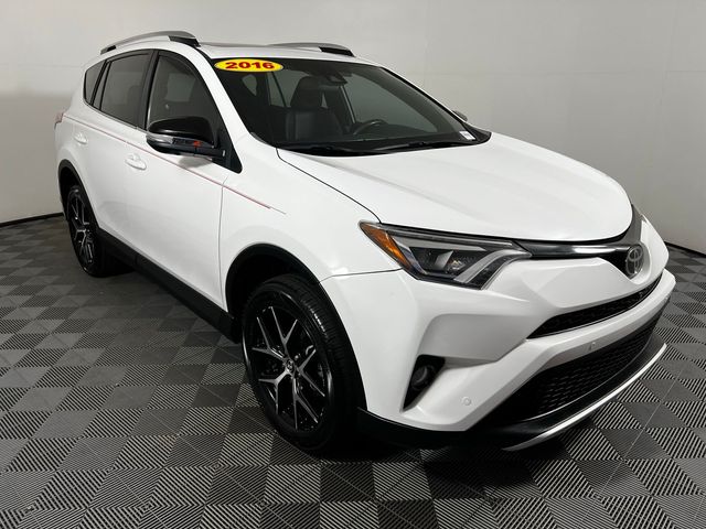 2016 Toyota RAV4 SE