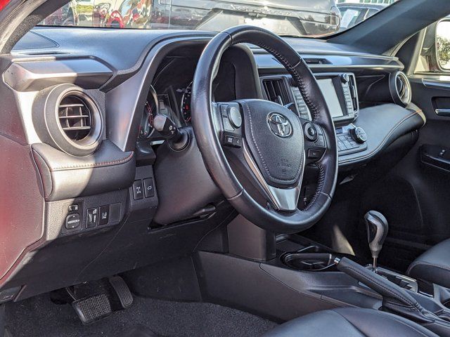 2016 Toyota RAV4 SE