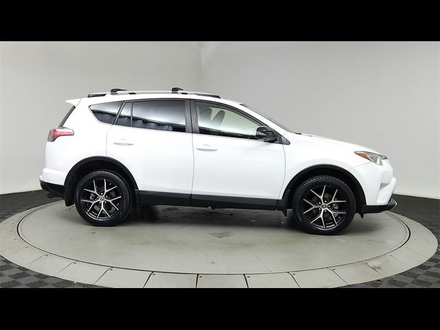 2016 Toyota RAV4 SE