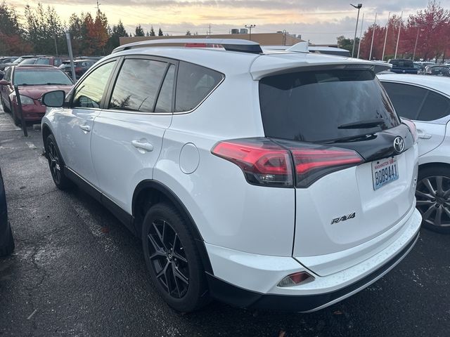 2016 Toyota RAV4 SE