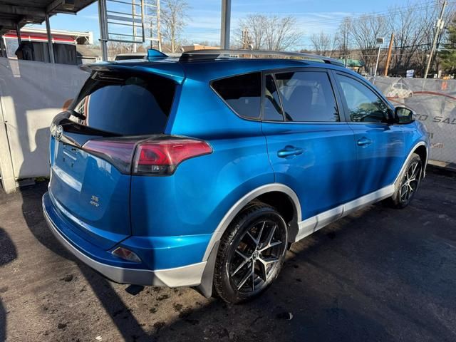 2016 Toyota RAV4 SE