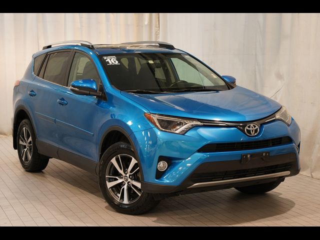 2016 Toyota RAV4 XLE