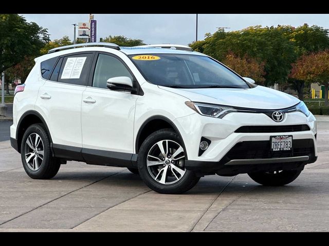 2016 Toyota RAV4 XLE