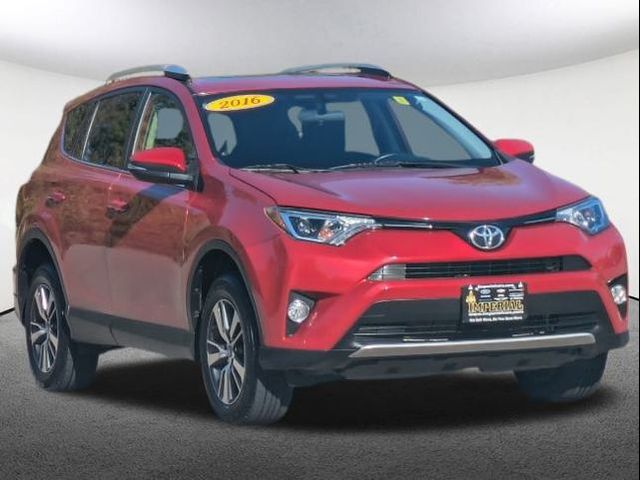 2016 Toyota RAV4 XLE