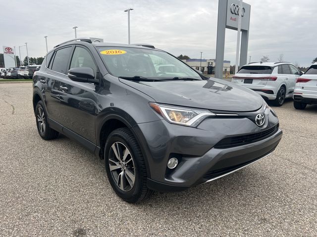 2016 Toyota RAV4 XLE