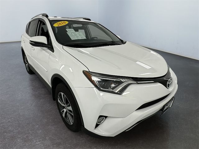 2016 Toyota RAV4 XLE