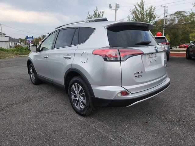 2016 Toyota RAV4 Hybrid XLE