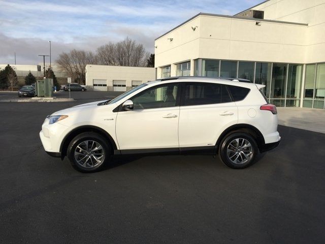 2016 Toyota RAV4 Hybrid XLE