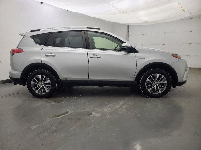 2016 Toyota RAV4 Hybrid XLE