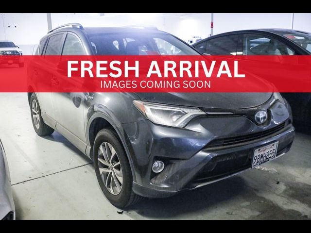 2016 Toyota RAV4 Hybrid XLE