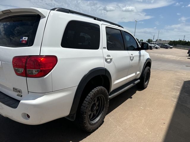 2016 Toyota Sequoia SR5