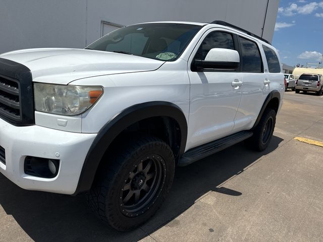 2016 Toyota Sequoia SR5