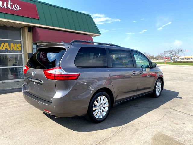 2016 Toyota Sienna 