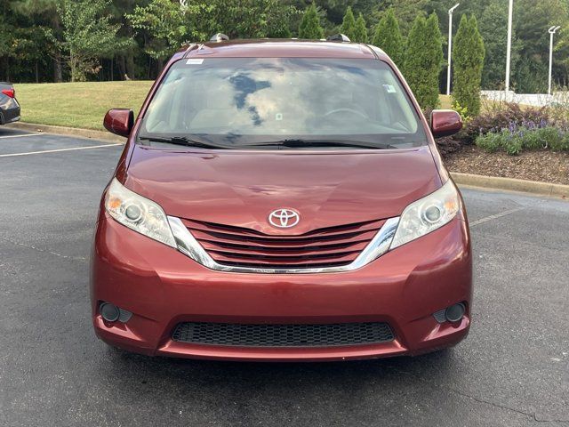 2016 Toyota Sienna LE