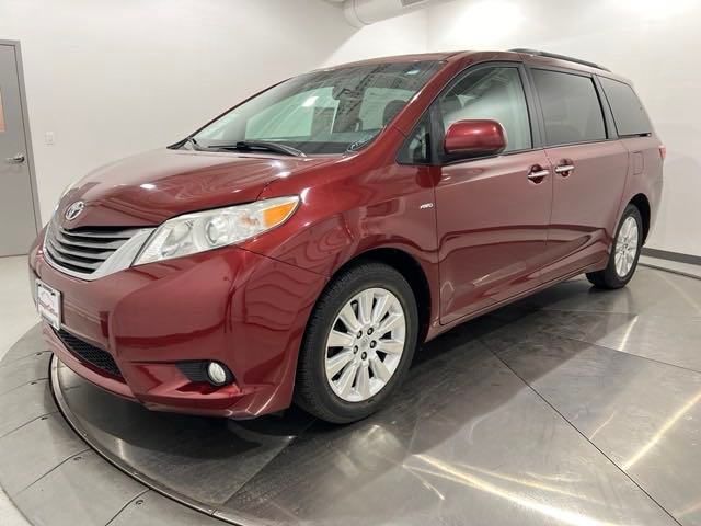 2016 Toyota Sienna 