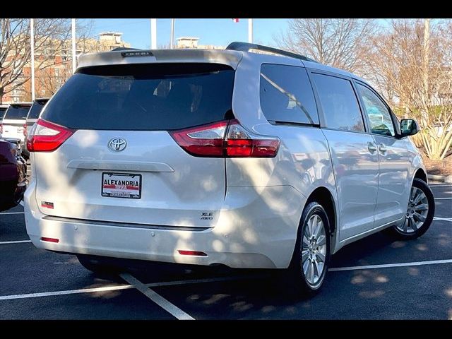 2016 Toyota Sienna 