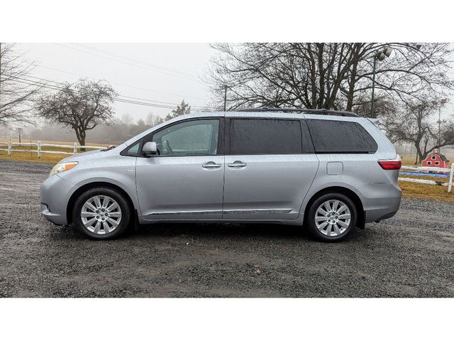 2016 Toyota Sienna XLE Premium