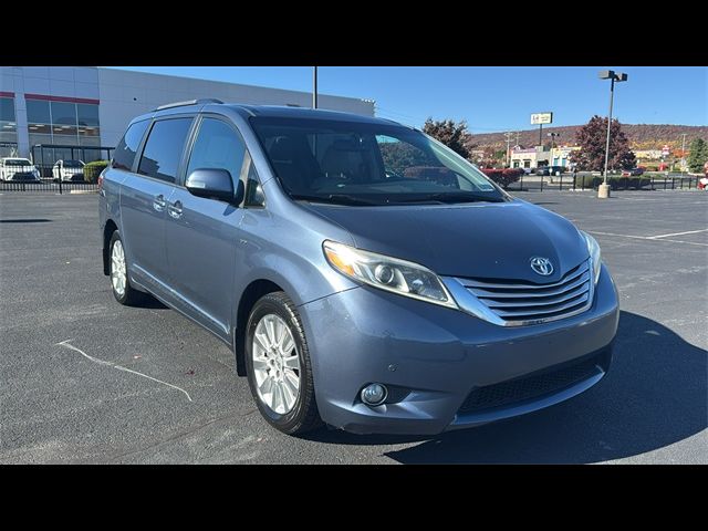 2016 Toyota Sienna 