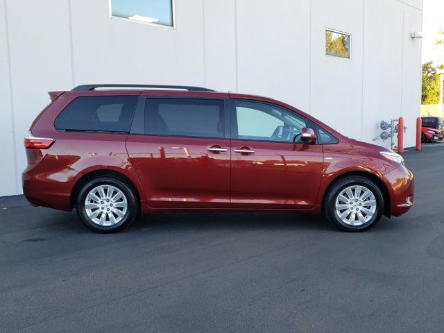 2016 Toyota Sienna Limited Premium