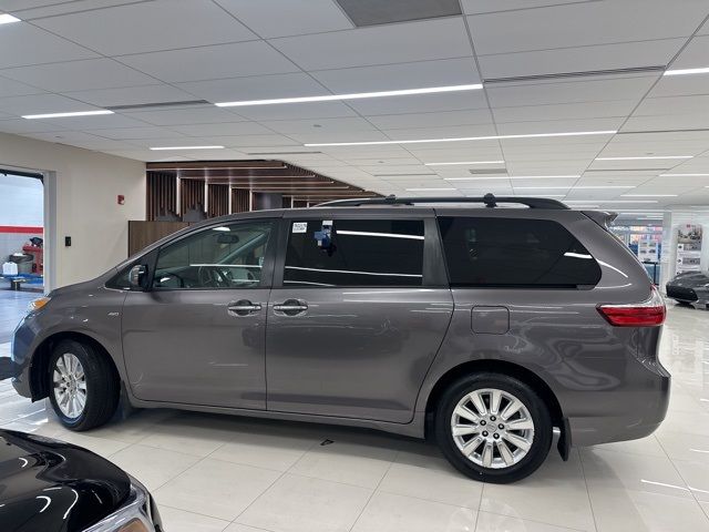 2016 Toyota Sienna 