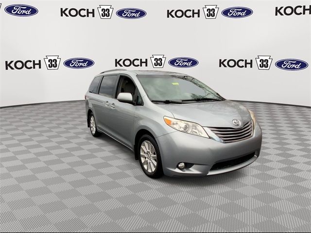 2016 Toyota Sienna 