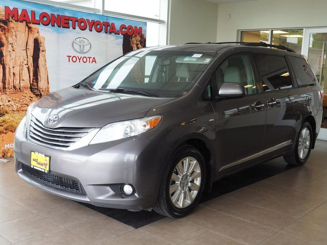 2016 Toyota Sienna 