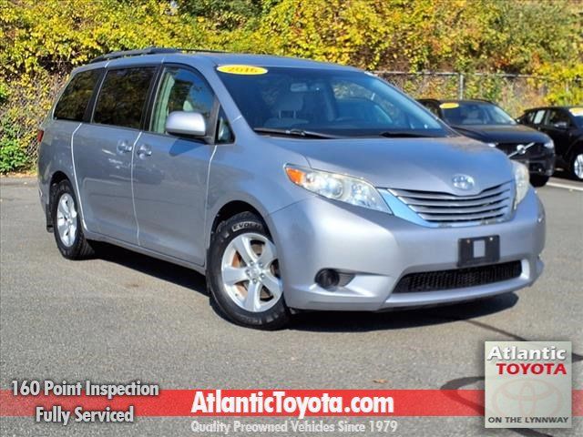 2016 Toyota Sienna 