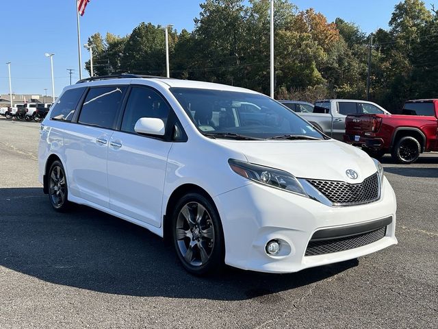 2016 Toyota Sienna 