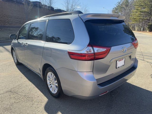 2016 Toyota Sienna XLE Premium