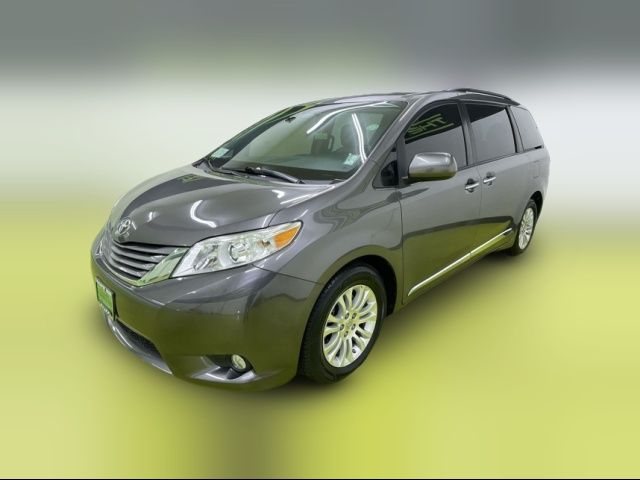 2016 Toyota Sienna 