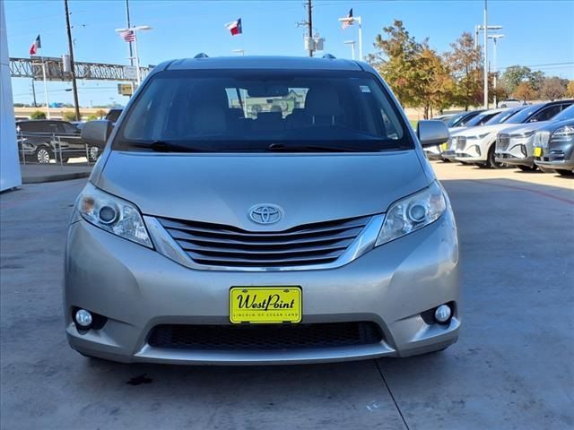 2016 Toyota Sienna XLE Premium