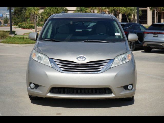 2016 Toyota Sienna 