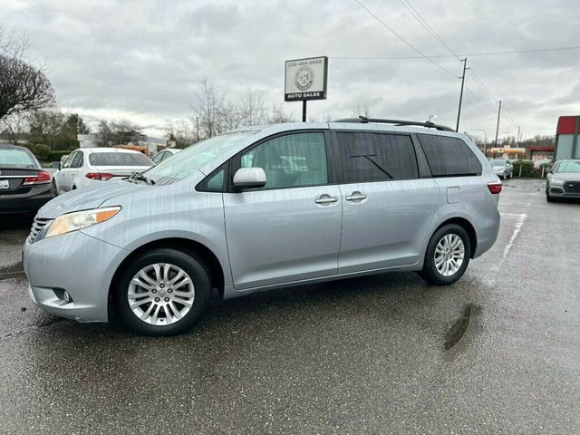 2016 Toyota Sienna XLE Premium