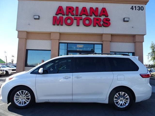 2016 Toyota Sienna 