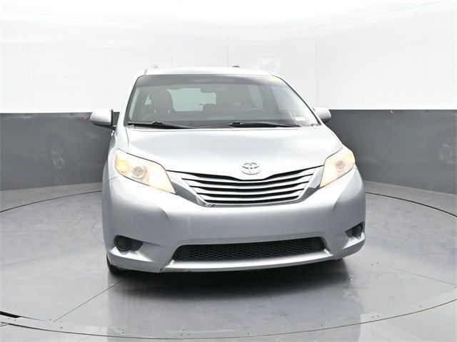 2016 Toyota Sienna 
