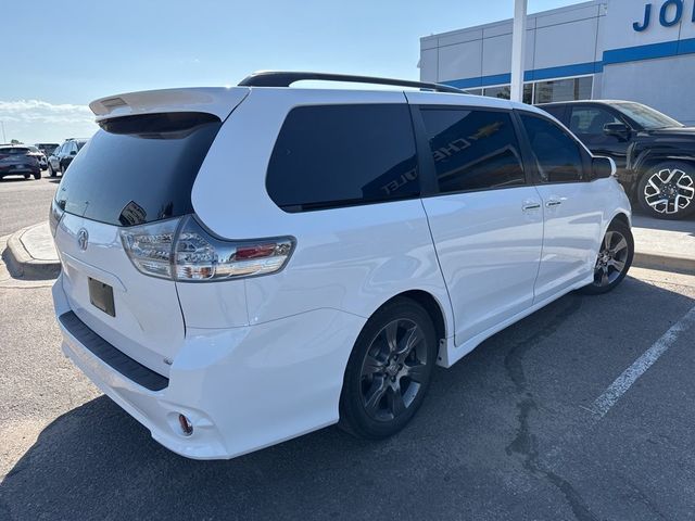 2016 Toyota Sienna SE Premium